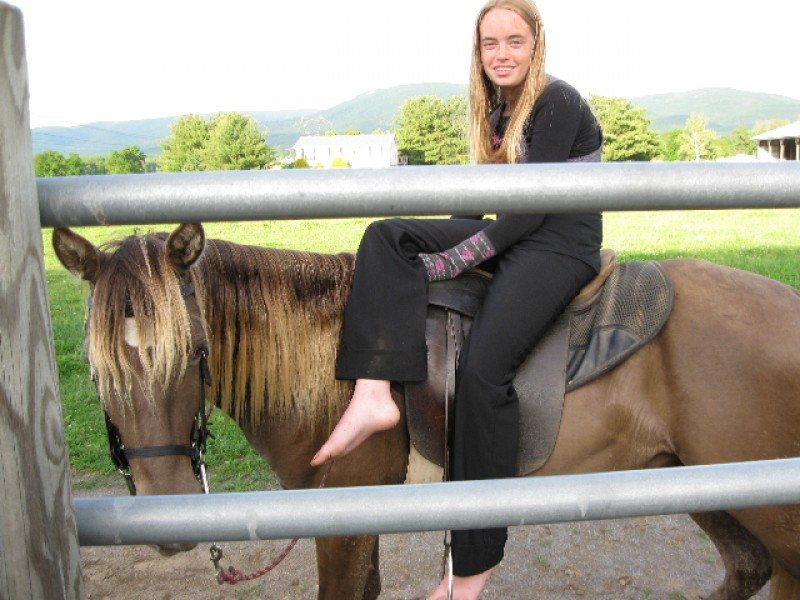 Combs country good horse